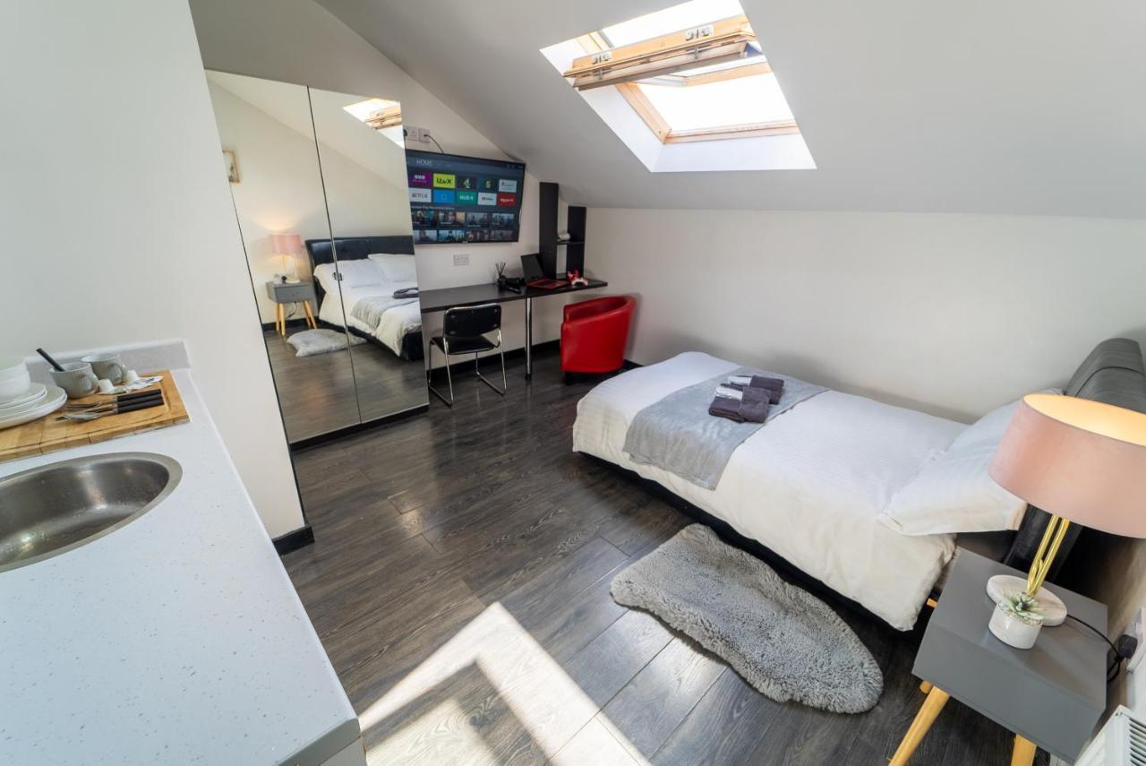 Staysa Equipped Studios Near Qe And Uob In Guesthouse Close To The City! Birmingham Pokój zdjęcie