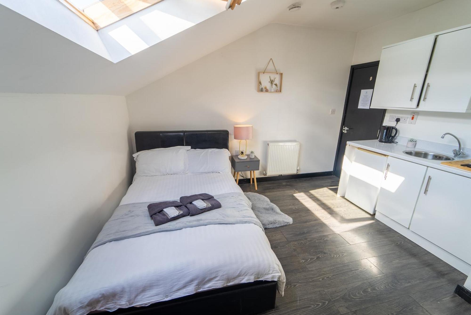 Staysa Equipped Studios Near Qe And Uob In Guesthouse Close To The City! Birmingham Pokój zdjęcie